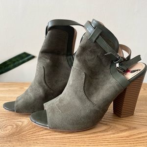 Hunter green Suede booties